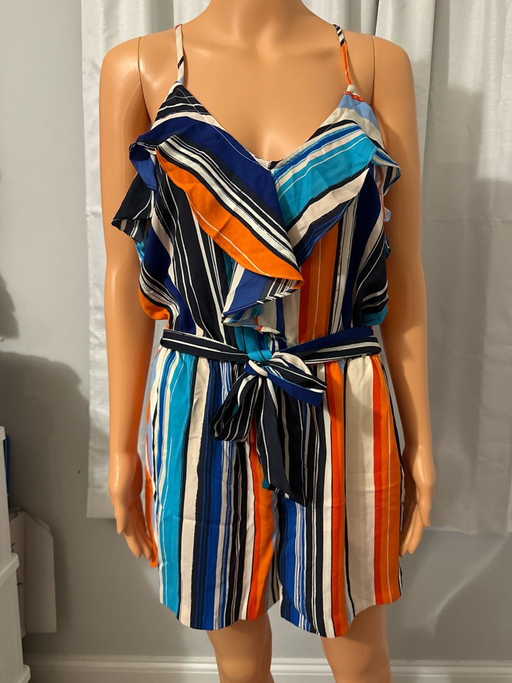 Adorable Jennifer Lopez size 6 multi color striped ruffle top shorts romper new